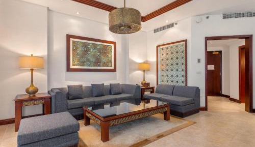 Deluxe Suite with Sea View
