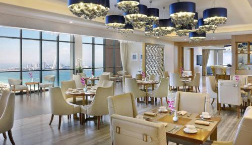 Ambassador One-Bedroom Suite – Panoramic Sea Views, Exclusive Lounge Access and Private Beach Access
