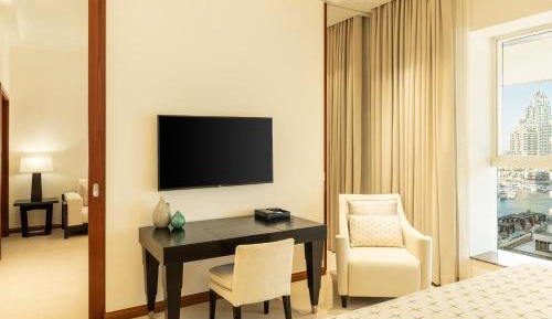 Premier Junior Suite, Executive Lounge Access, Afternoon Tea & Happy Hour,  Complimentary Resort Beach & Pool Access, Airport Transfer from Dubai Airport,1 King