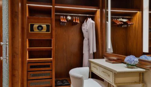 Deluxe King Room - Mobility Access