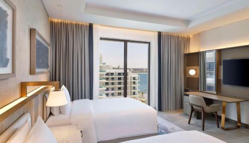 One-Bedroom Suite with Two Double Beds and Theme Park Access