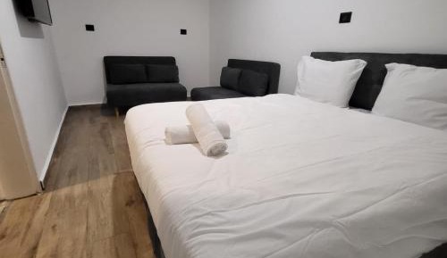 Deluxe Family Suite