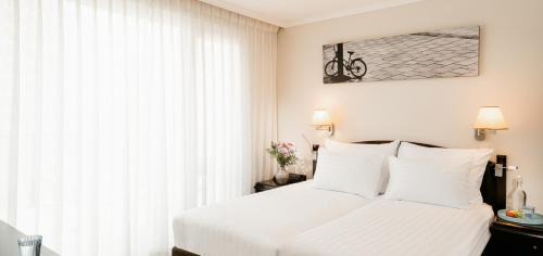 Junior King Suite - Lounge Access