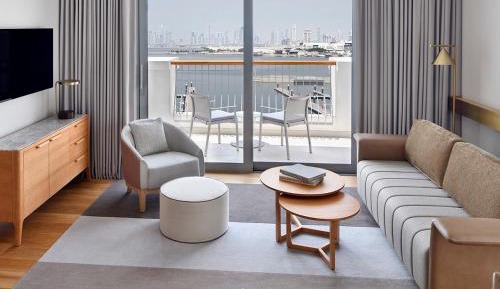 Marina View Premier Suite Corner with Private Balcony