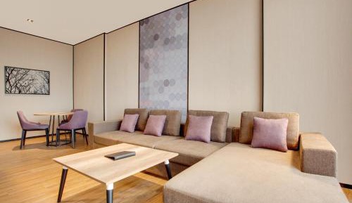 One Bedroom Suite 