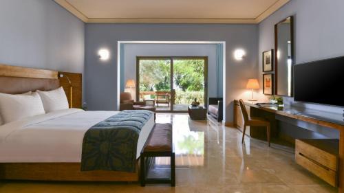 Ishtar Deluxe Room 