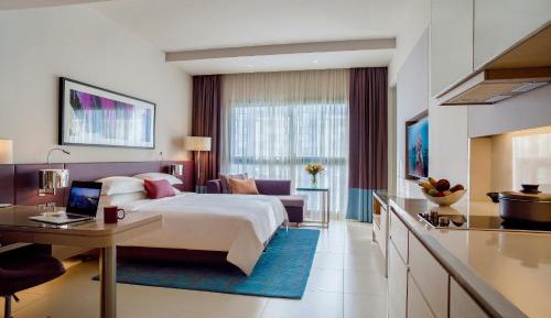 Studio - King Bed