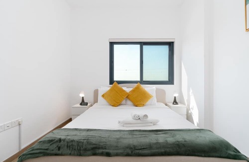 Jebel Ali Apartment | Lux BnB Nook -2 I City Views