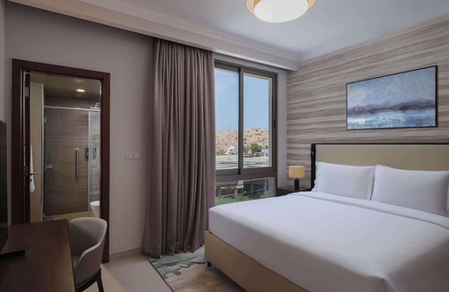 Muscat Hotel | DoubleTree by Hilton Muscat Qurum