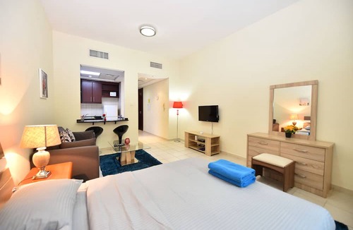 Discovery Gardens Apartment | Budget & Cozy Studio near Mall - VIR