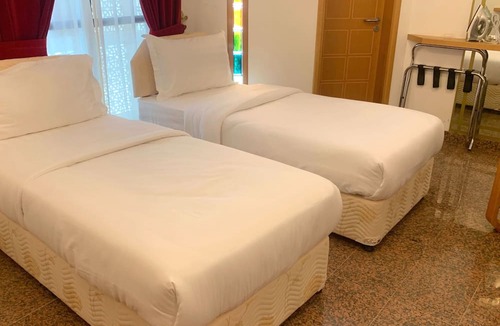 Qurm Hotel | OYO 153 Qurum Heights Hotel