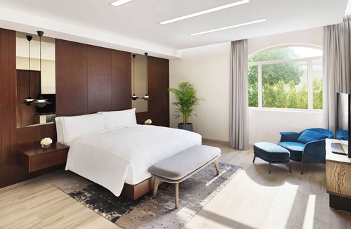 Abu Dhabi Hotel | The Ritz-Carlton Abu Dhabi, Grand Canal