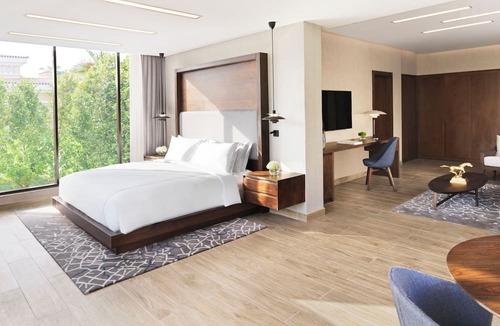 Abu Dhabi Hotel | The Ritz-Carlton Abu Dhabi, Grand Canal