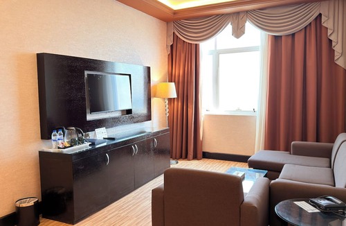 Ras Al Khaimah Hotel | Sunday Mangrove Corniche Hotel, Ras Al Khaimah