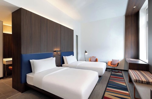 Bur Dubai Hotel | Aloft by Marriott Al Mina, Dubai