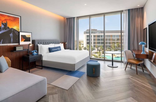 Abu Dhabi Resort | The WB Abu Dhabi, Curio Collection by Hilton