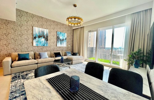 Dubai Apartment | Ultimate Luxury at Dubai Creek Waterfront