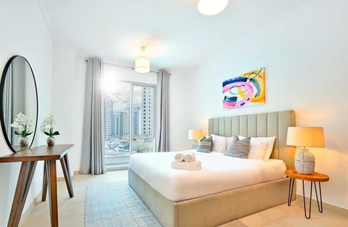 Al Sufouh 2 Apartment | LUX | Marina Promenade 2 BR Prime location Apt