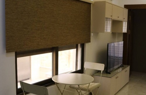 Jabal Al-Hussein Apartment | Amazing one Bedroom Apartment in Amman, Elwebdah 5
