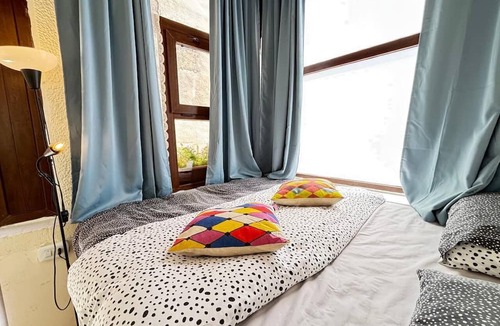 Jabal Al-Hussein Hostel | Carob Hostel