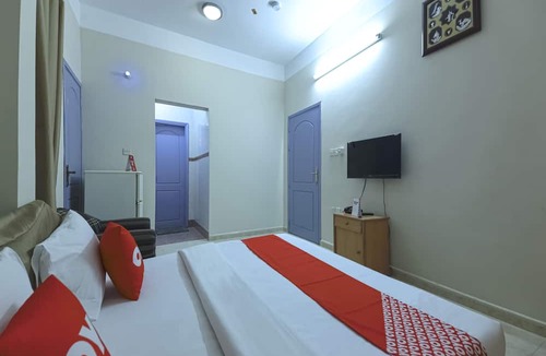 Sur Hotel | Super OYO 108 Marsa Al Masafar Hotel Apartment