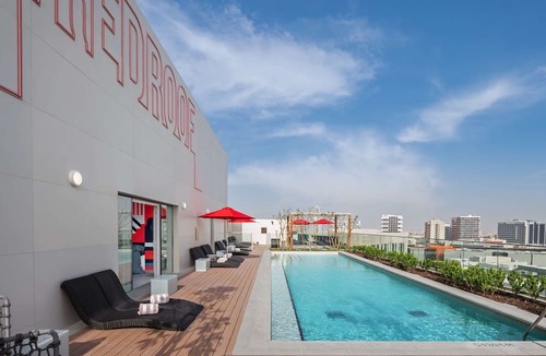 Dubai Hotel | Radisson Red Dubai Silicon Oasis