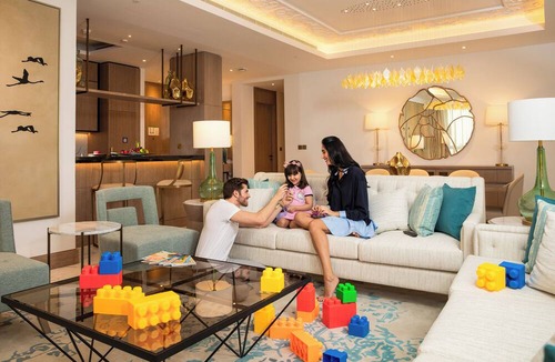 Jadaf Hotel | Al Jaddaf Rotana Suite Hotel