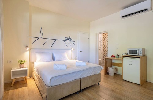 Kfar Masaryk House | Kibbutz Kfar Masaryk Country Lodging
