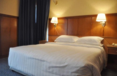 Al Muraqqabat Apartment | Royal Plaza Hotel Apartments