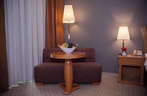 Al Majaz Hotel | Golden Tulip Sharjah
