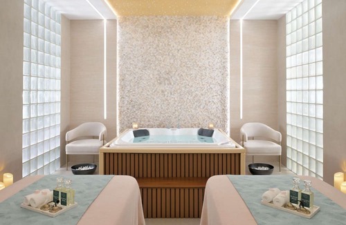 Trade Center Hotel | Swissôtel Al Murooj Dubai