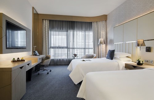 Capital Centre Hotel | Pearl Rotana Capital Centre