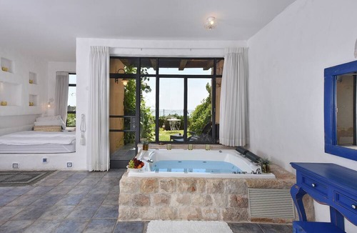 Nof Kinneret Hotel | Kami Suites Hotel