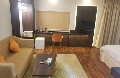 Al Seer Hotel | Julphar Hotel