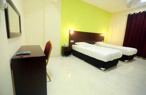 Al Maabilah Hotel | Al Dhiyafa Palace Hotel Apartment