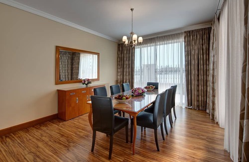 Al Barsha 2 Villa | J5 Villas Holiday Homes - Barsha Gardens