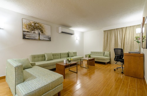 Jebel Dhanna Hotel | Dhafra Beach Hotel