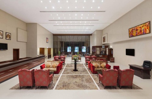Ajman Hotel | Ramada Hotel & Suites by Wyndham Ajman