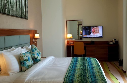 Bur Dubai Hotel | Jacob's Garden Hotel