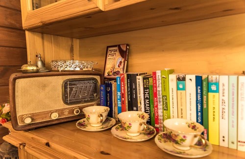 Kahal Bed & Breakfast | Betzel Haella