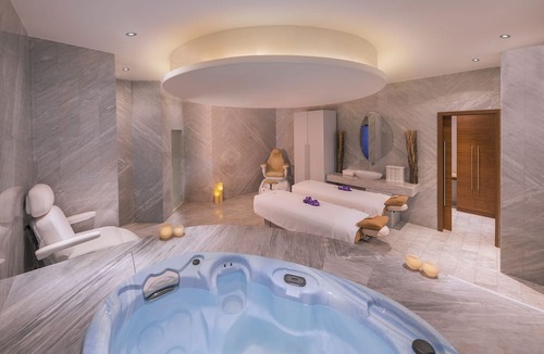 Palm Jumeirah Hotel | The Retreat Palm Dubai MGallery by Sofitel