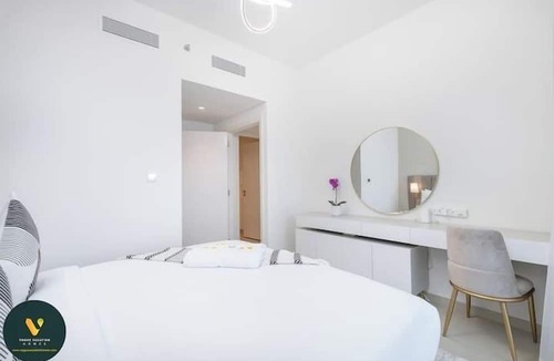 Za'abeel 2 Apartment | Vogue | Downtown with Direct Access to Dubai Mall