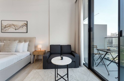 Al Barsha Apartment | Chic Studio Cinema & Game Room in Arjan