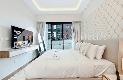 Nad Al Sheba Apartment | 221 Bloomfields Grandeur 2BR Azizi Riv