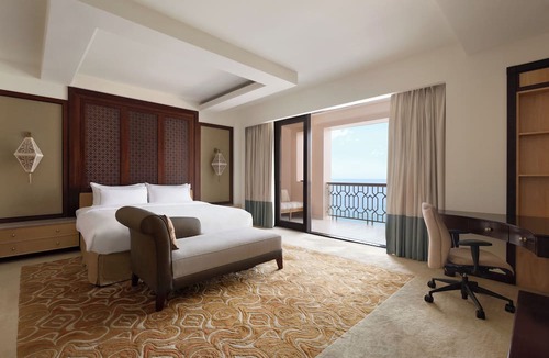 Barr Al Jissah Hotel | Al Husn Hotel Muscat - managed by Hilton