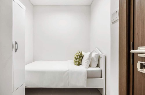 Al Safa Apartment | 2BR M Huge Terrace Direct Canal Access
