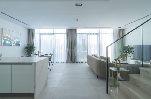 Ras Al Khaimah House | Impressive townhouse in Al Danah Bay