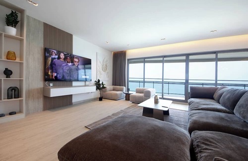 Beach & Coast Apartment | Silk Valley - Luxury Beachfront 3BR