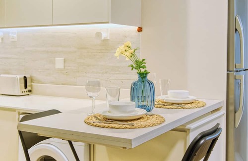 Jumeirah Lake Towers Apartment | PVH - Cozy Central Studio - Dubai Gate 1