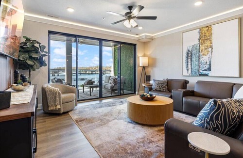 Osage Beach Condo | Upscale Lakeside Condo With Extraordinary Amenities at Topsider in Osage Beach 19mm